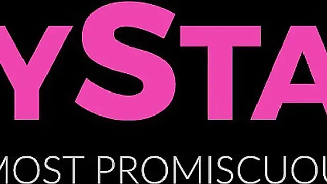 Blonde granny Lacey Star eaten out by young lesbo