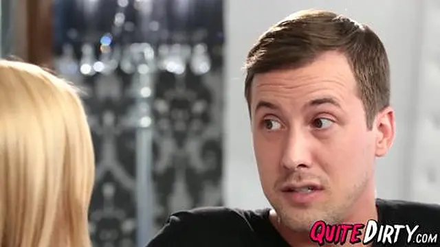 Busty MILF Alexis Fawx gets it on with hot Elsa Jean