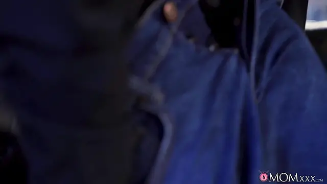 Busty HOT MOM cheats with BBC and husband watches